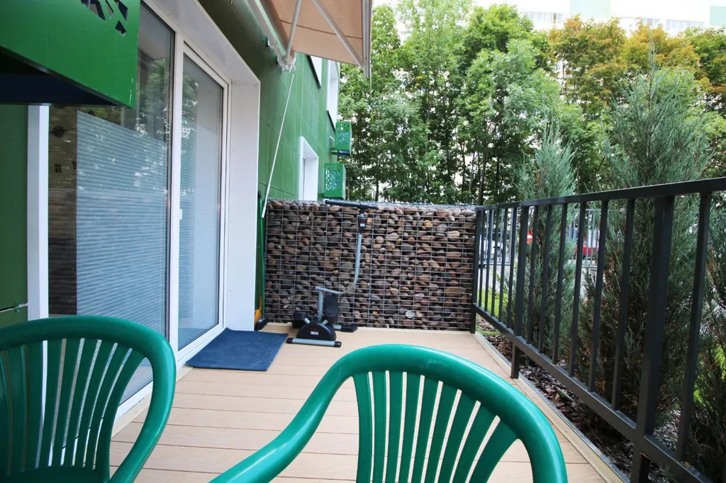 Комфортная студия в доме Привилегия со двором парком