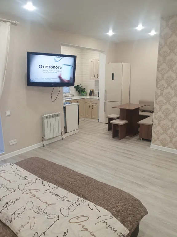 Красивая студия с видом на Ангару