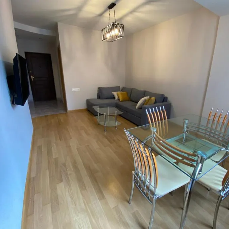 Northern Avenue Apartment