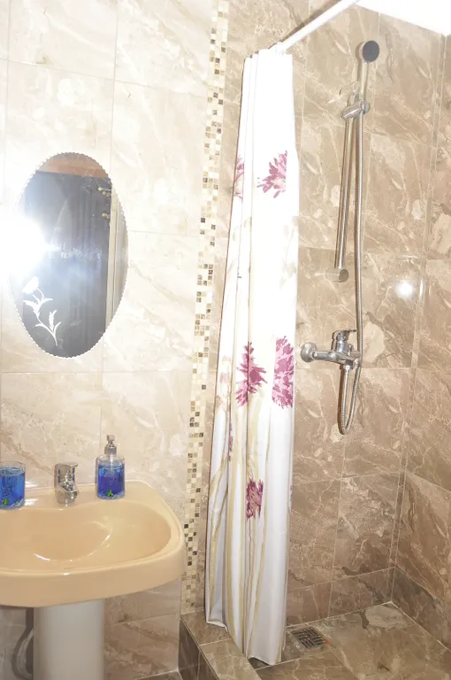 Квартира Комната — Бжид