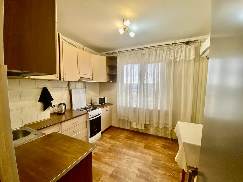 Уютная квартира с панорамным видом на город и гору Чатыр-Даг