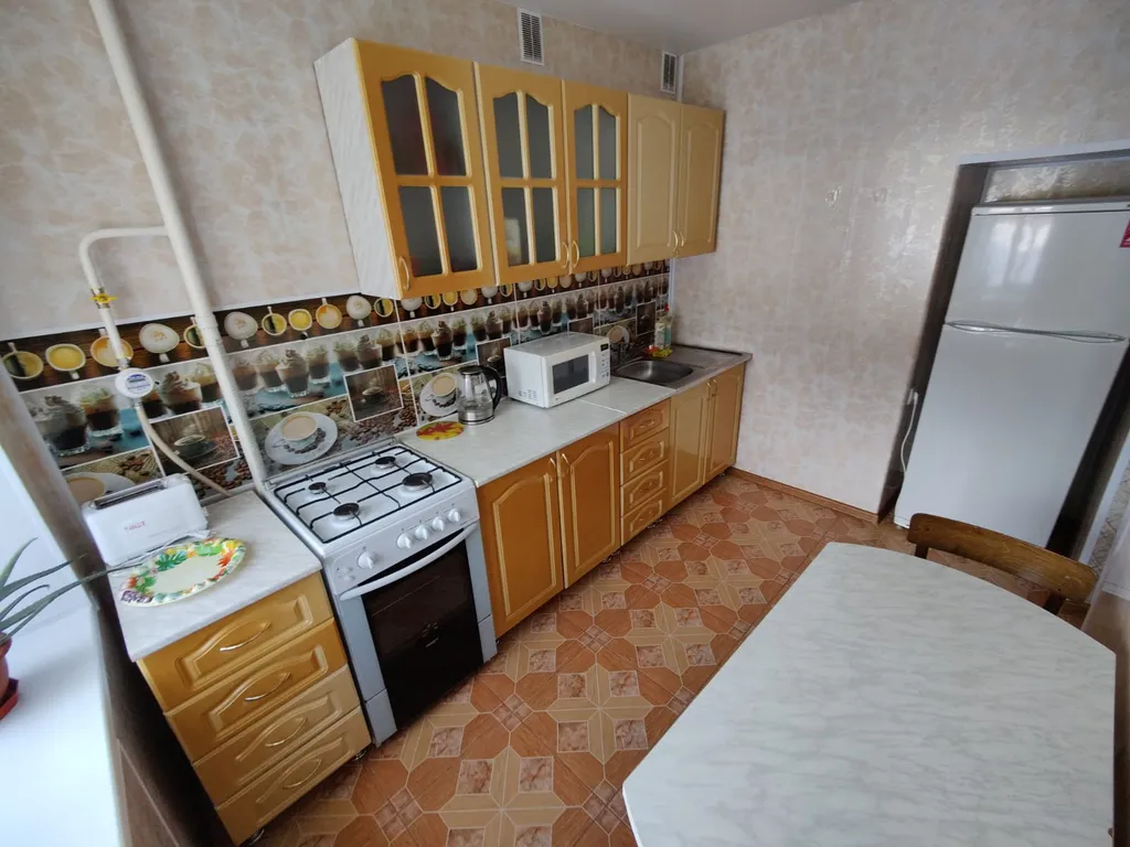 Уютная квартира в центре машгородка — аренда посуточно в Миасс