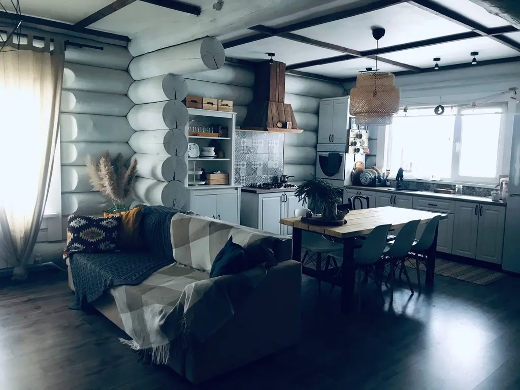 Уютный семейный дом у озера