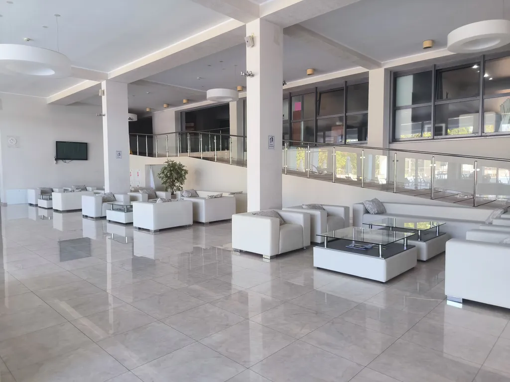 Апартамент с бассейном