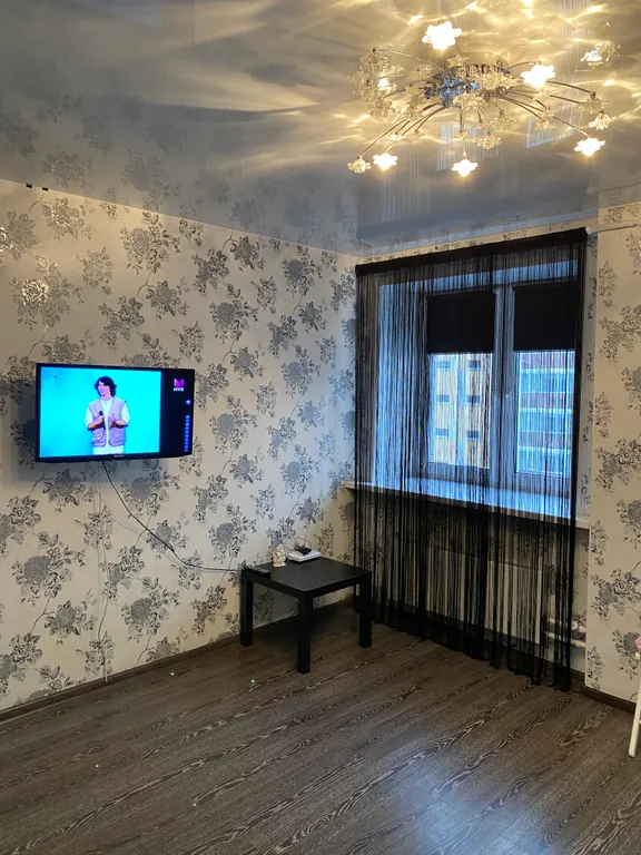 Уютная квартира в спальном районе с видом на озеро