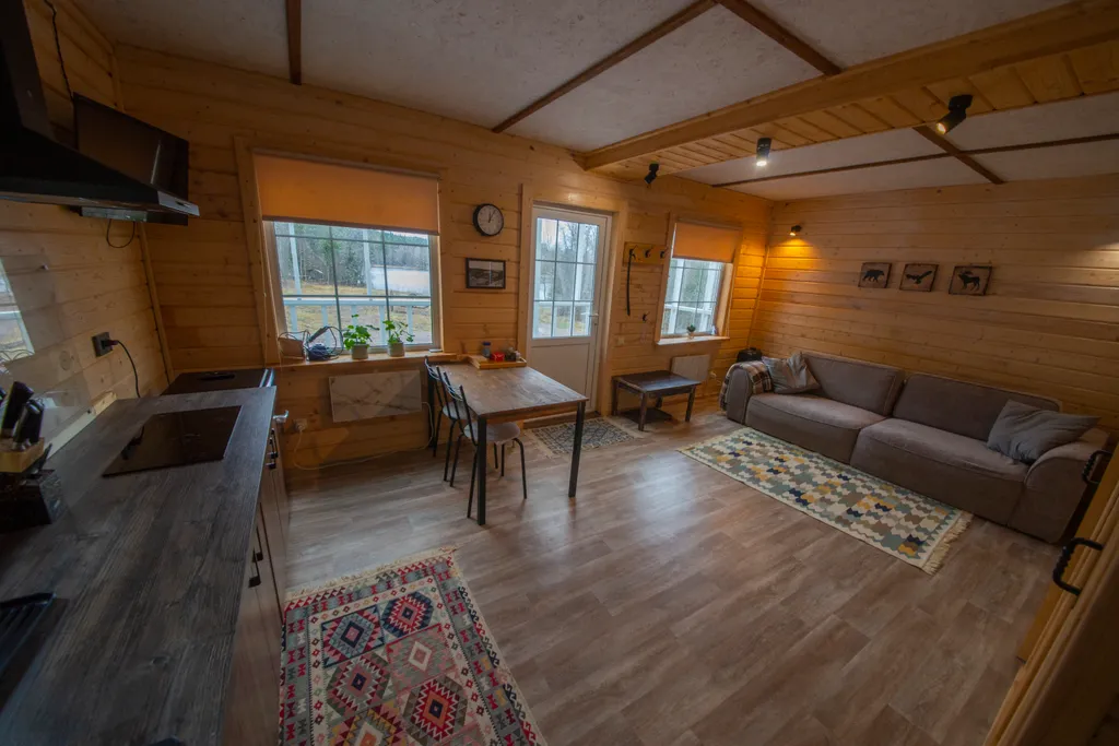 Уютный дом на берегу карельского озера