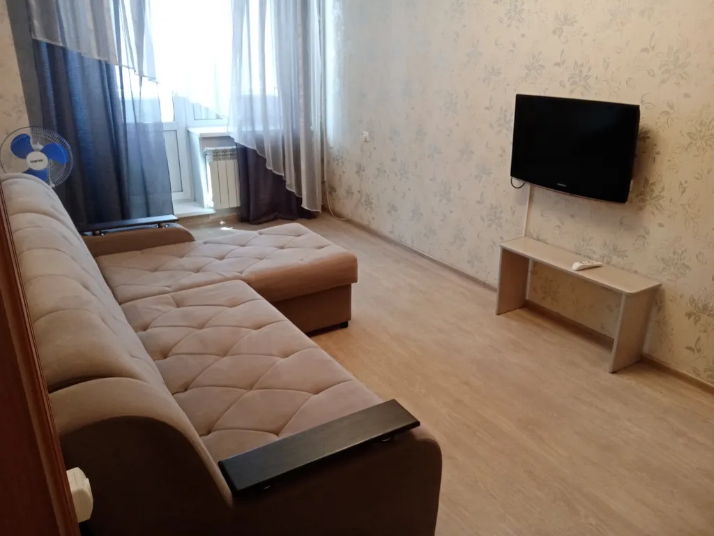 2-х комнатная квартира в центре — аренда посуточно в Абакан