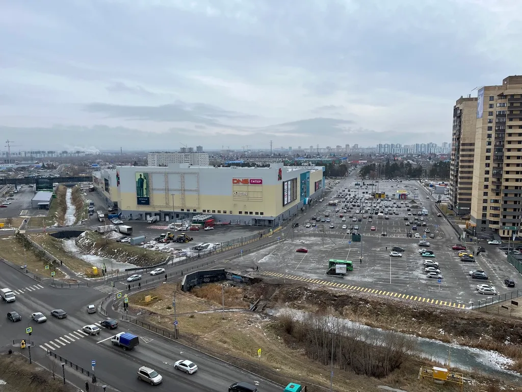 Видовая квартира в шаге от ТЦ Сити-Молл и горячих источников