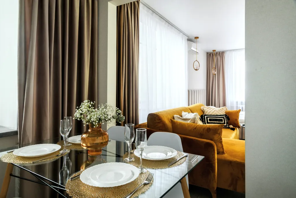 Атмосферная двухкомнатная квартира