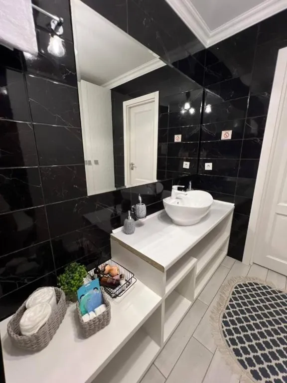 2-ком квартира Bayhouse в ЖК Арай-3 для 6-х гостей