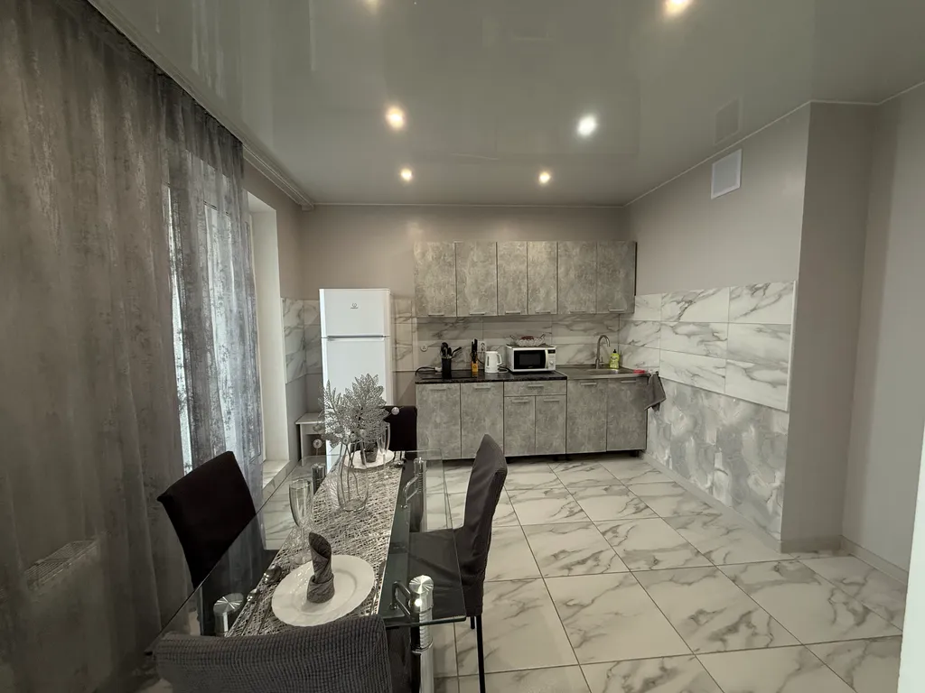 Квартира-студия в центре на 18 этаже