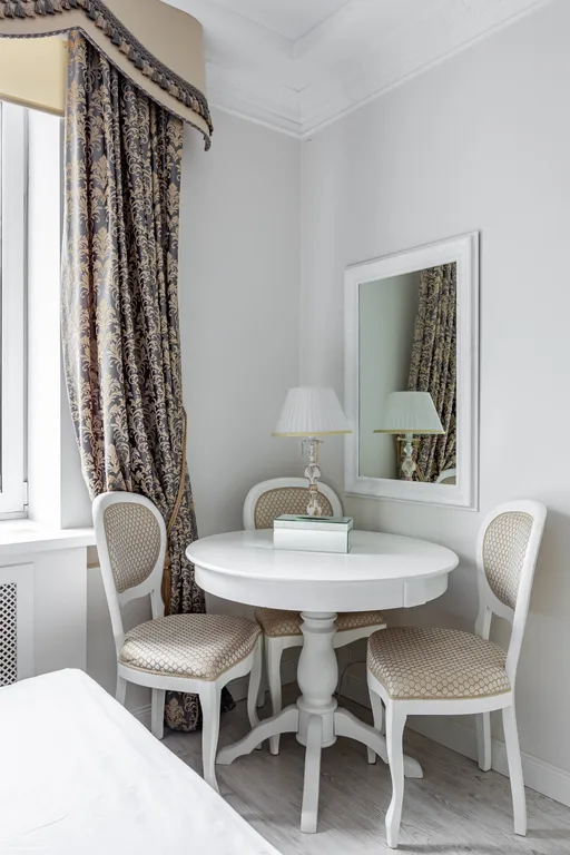 Vip-апарт, врата города, метро, 2 этаж, окна во двор, парковка, кондиционер