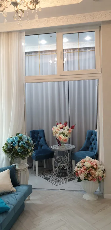 Шикарная 4-комнатная квартира у моря (Royal Apartment on Krymskaya 22)