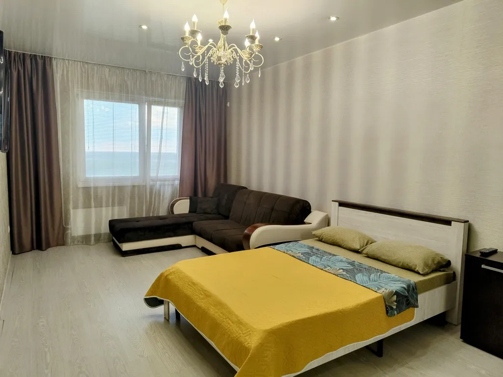 1-комнатная квартира недалеко от ТРЦ Аура — аренда посуточно в Сургут