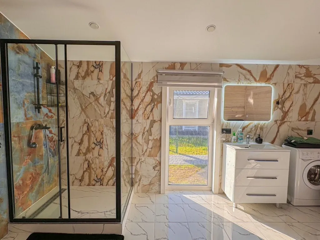 Коттедж Уютный домик в посёлке Запорожском — Запорожское