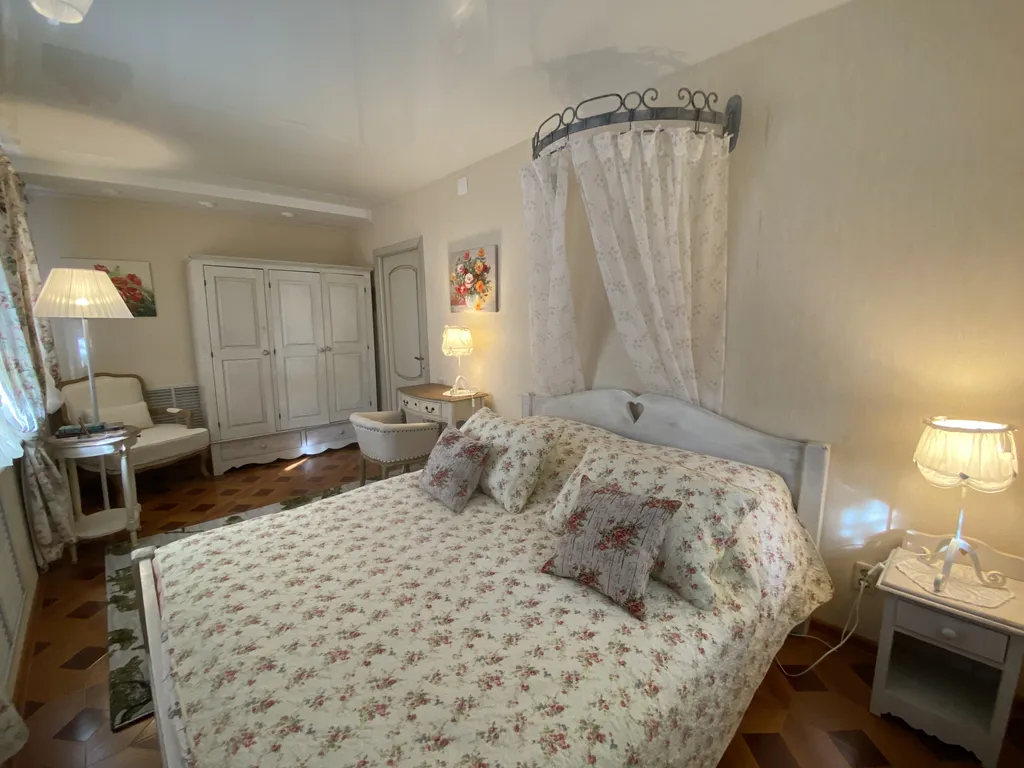 2-комнатные апартаменты классик на набережной