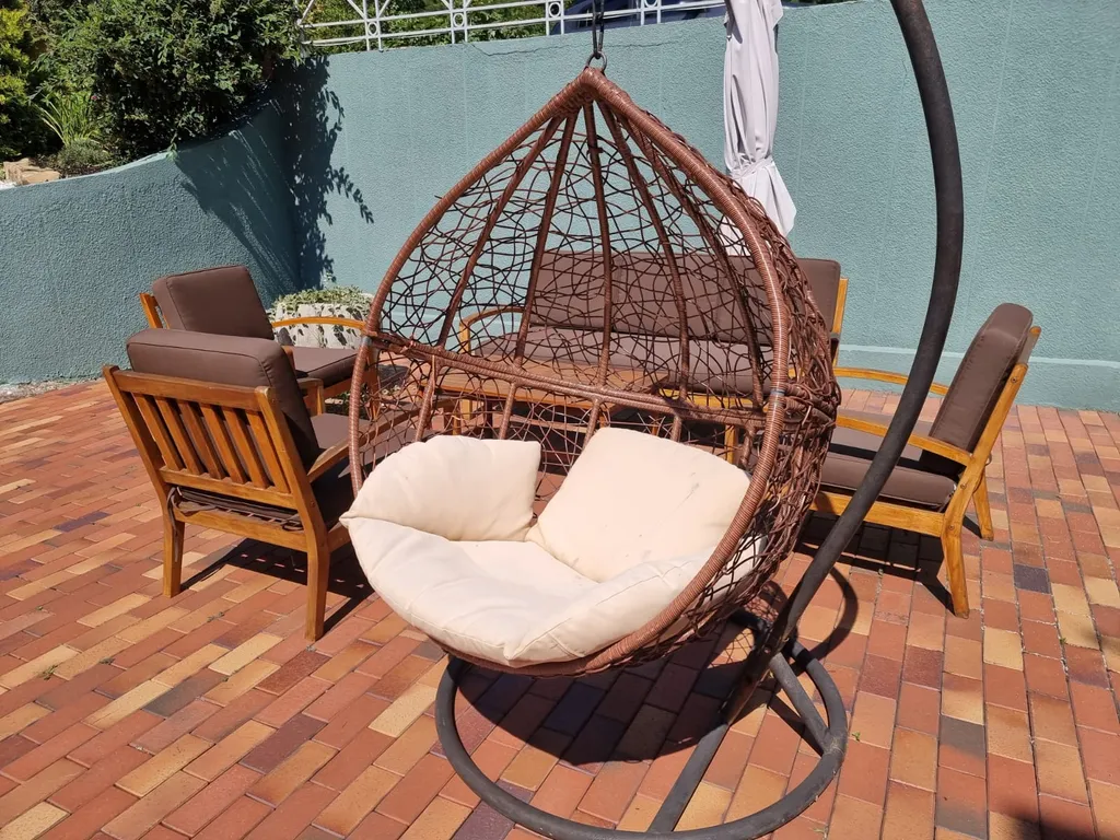 Вилла с открытым бассейном и видом на море