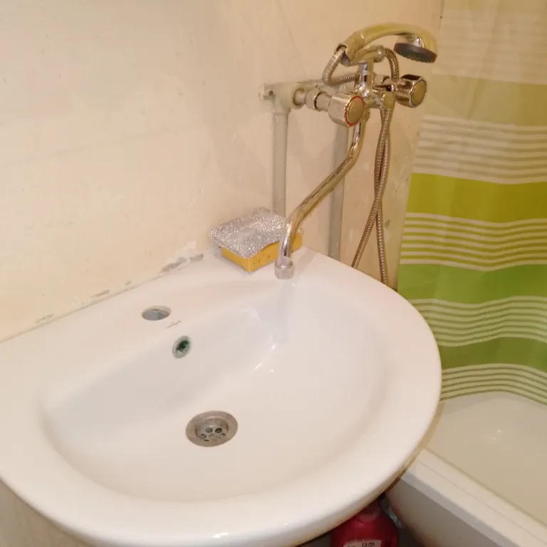 Уютная квартира в центре города с видом на аллею