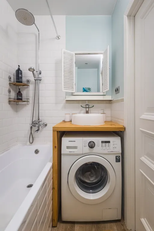 Квартира 3-комнатная Квартира — Шушары