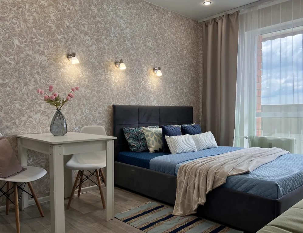 Студия с видом на аэропорт