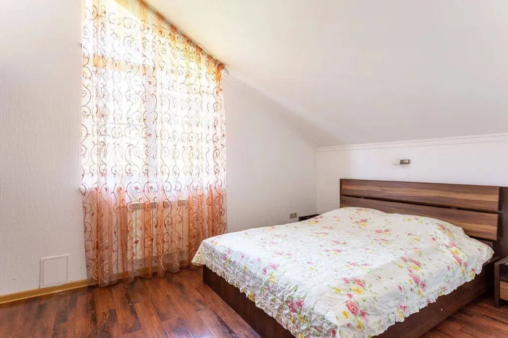 Коттедж Двухэтажный дом на Турчинского — аренда посуточно в Красная Поляна