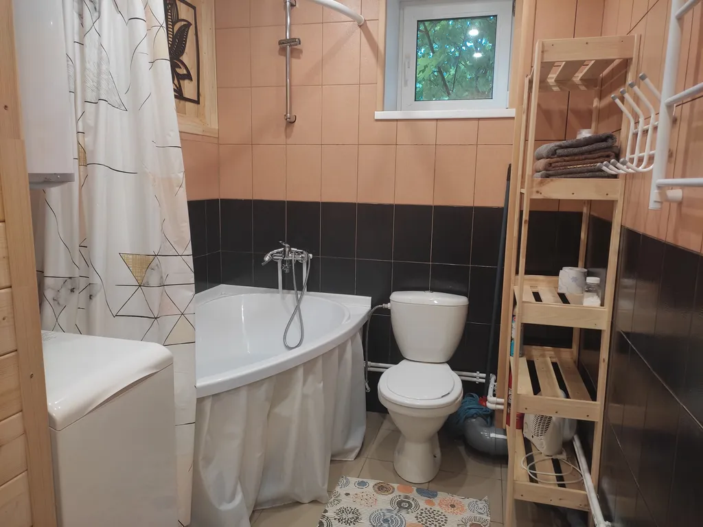 Однокомнатная квартира с отдельным входом с улицы в 2этаж.многокв.доме