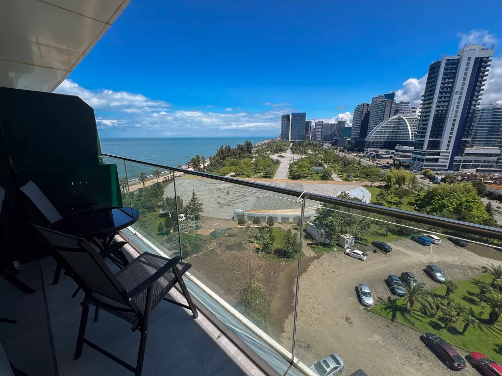Квартира Двухкомнатная квартира на берегу моря, Batumi View — Батуми