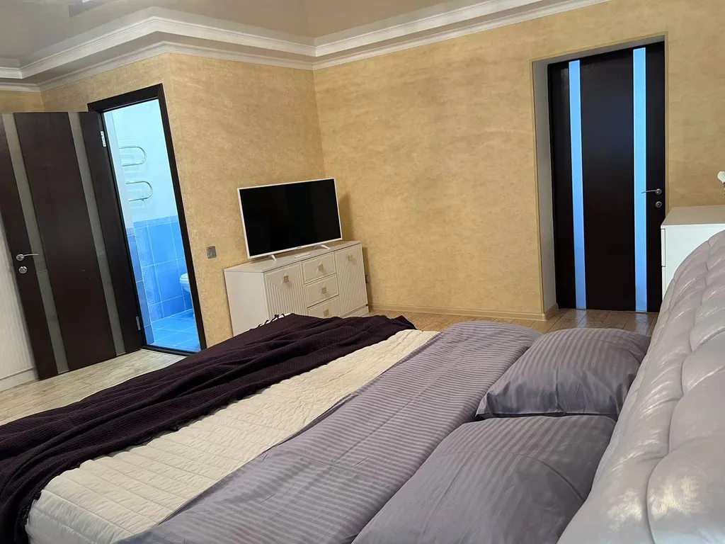 3-х комнатный апартамент galaapart у парка Победы