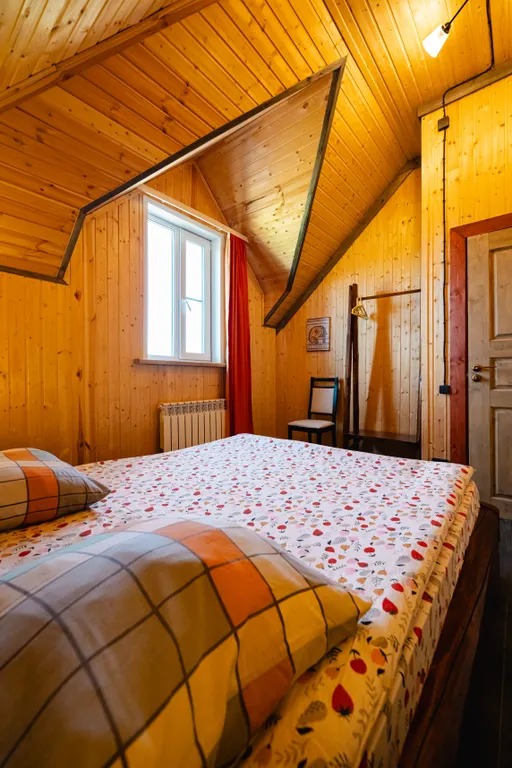 Дом у пруда в Веслево