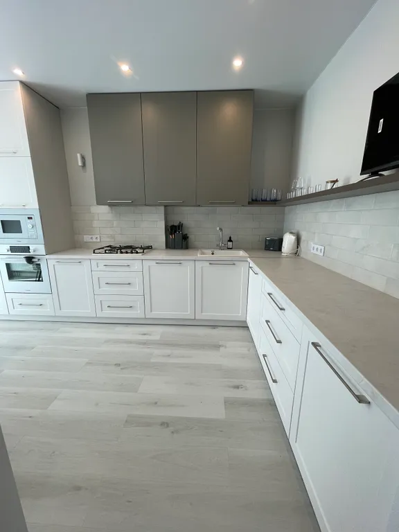 Просторный luxe в новом доме в центре города