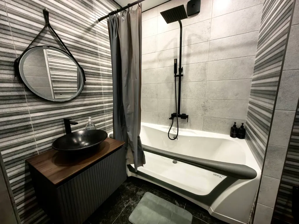 Уютная двухкомнатная квартира на берегу Оби