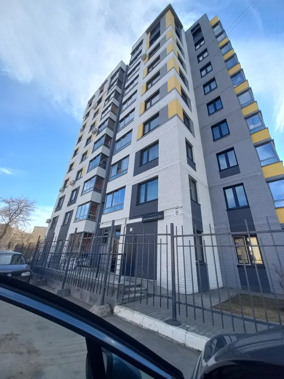 Просторная полуторка в тихом центре