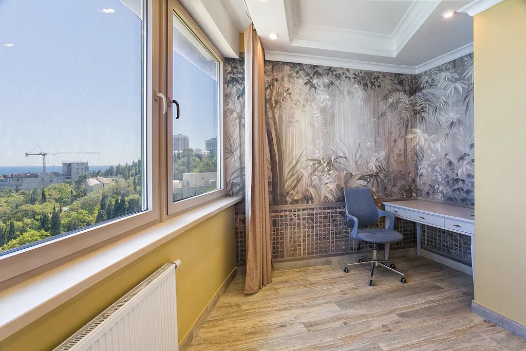 Трёхкомнатный апартамент с видом на море