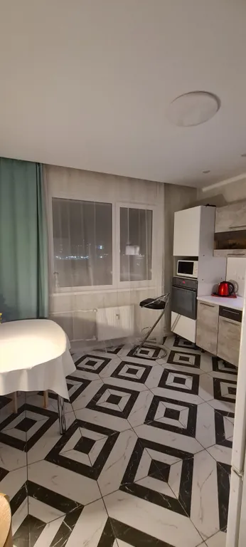 Уютная квартира с очень удобной локаций, близко центр и Степной, Термо