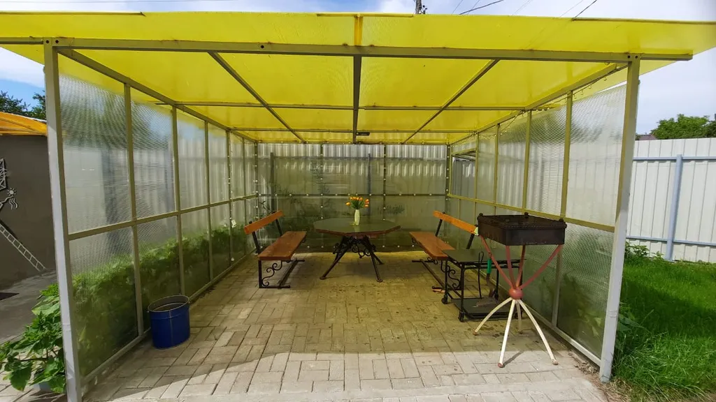 Коттедж Домик у Озера — Калининград