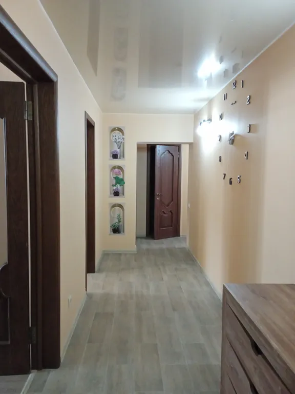 Квартира с видом на набережную и горы