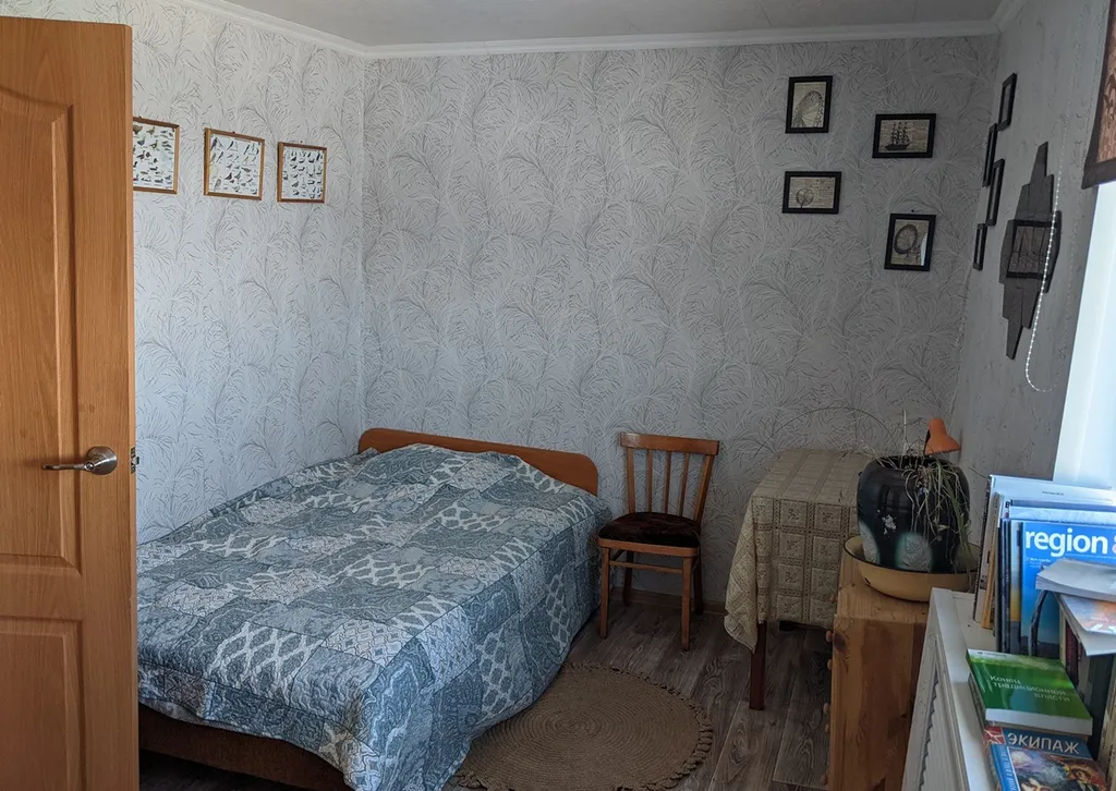 Домик возле аэропорта