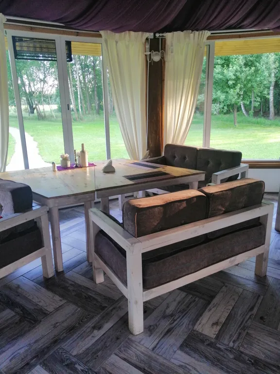 Уютное бунгало в парк-усадьбе Вишня