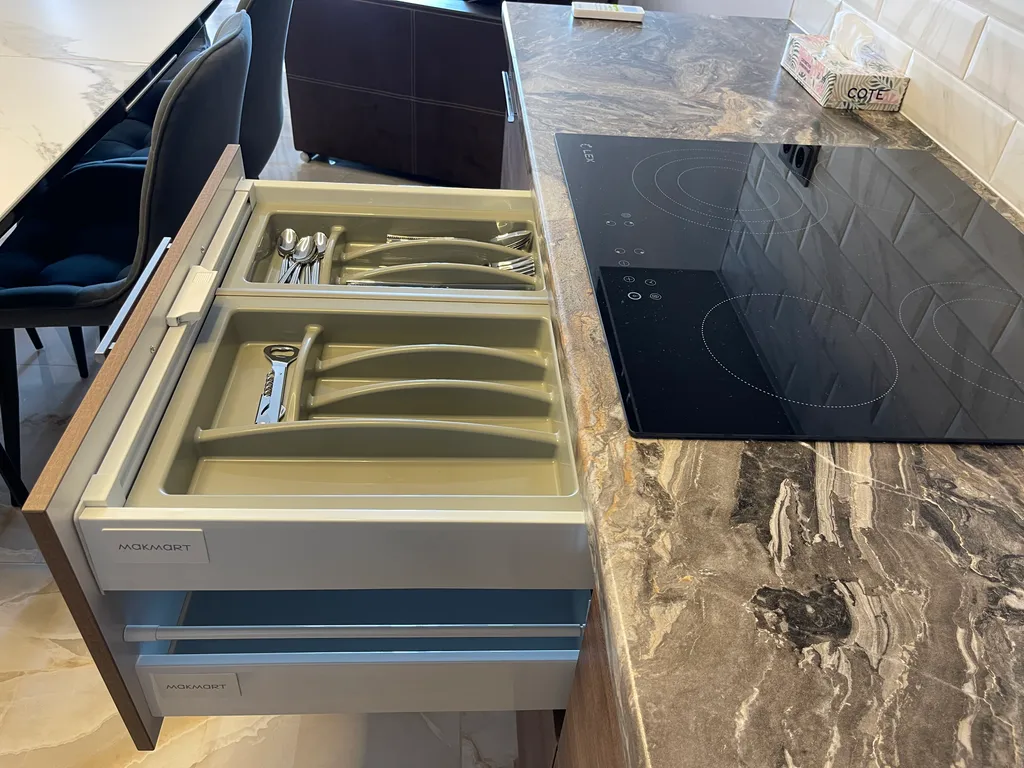 Квартира 3-комнатная с видом на море, дизайнерский ремонт