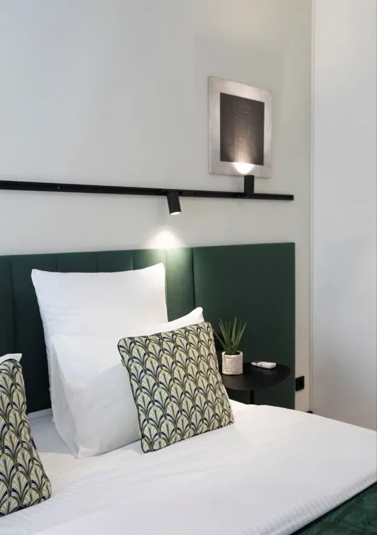 К. Малевич люксовый апартамент с выходом к Морю