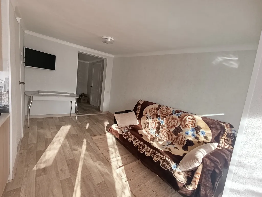 Домик у озера