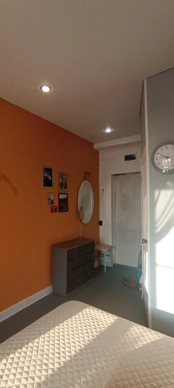 Комната возле моря