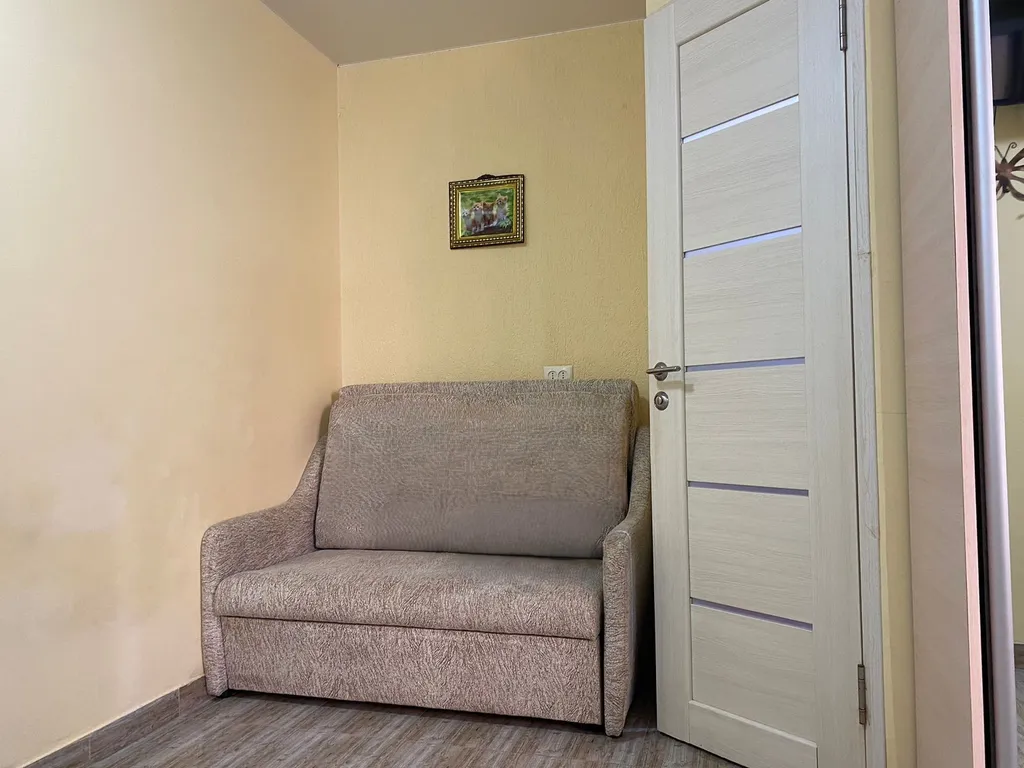 Номер 17м2 с кухней и санузлом