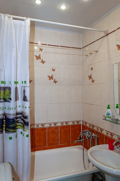 Уютная 1-комнатная квартира с балконом в хорошем районе