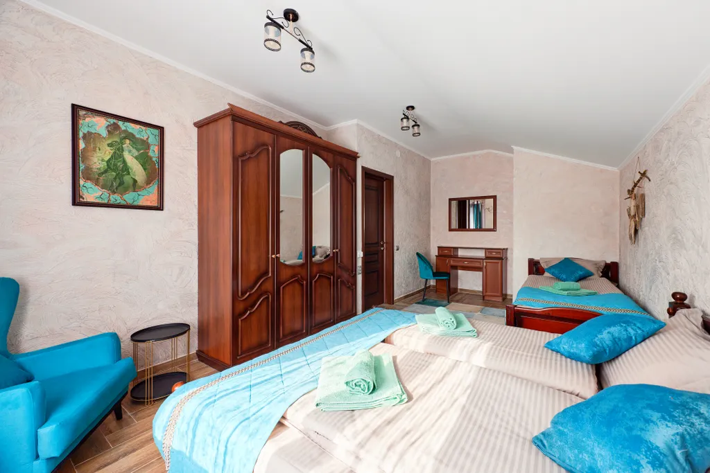 Дом на берегу озера