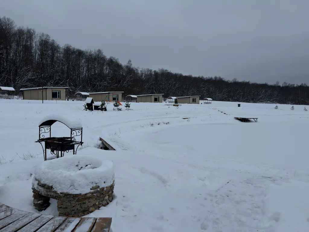 Глэмпинг у peки Bолoста