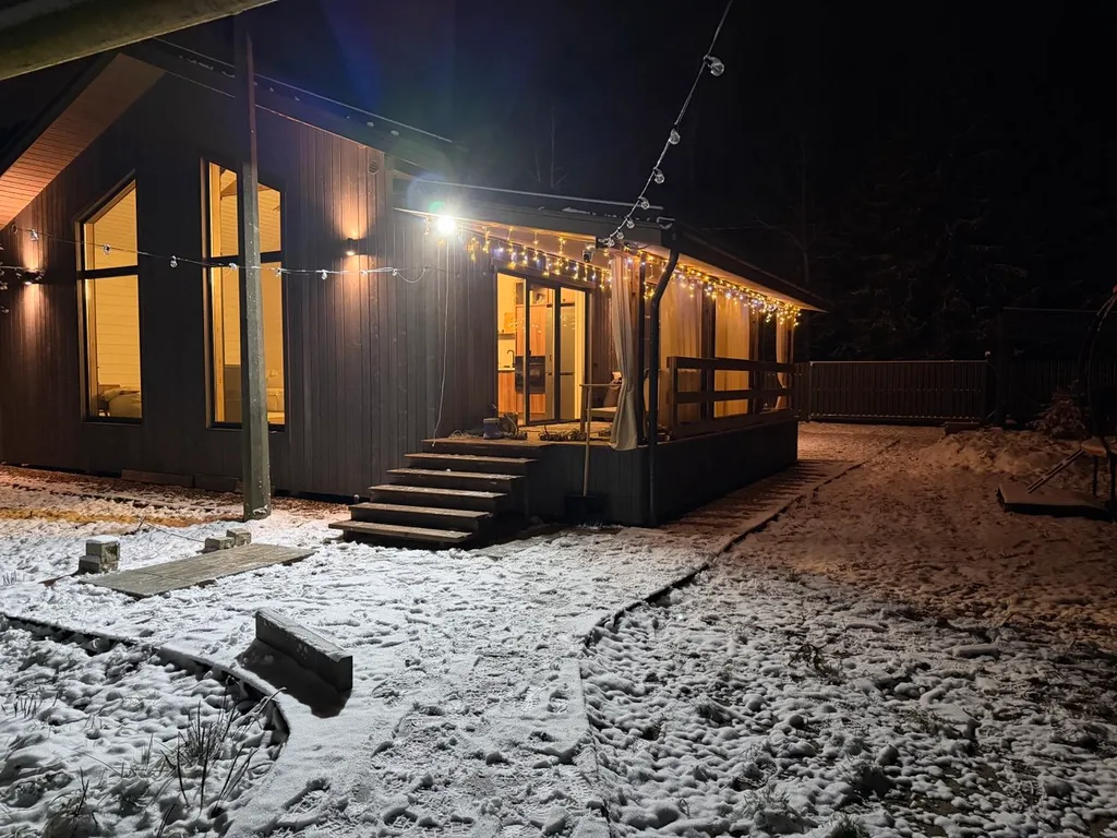 Коттедж Загородный дом мечты - уют, природа и комфорт в каждом уголке — Свердловский