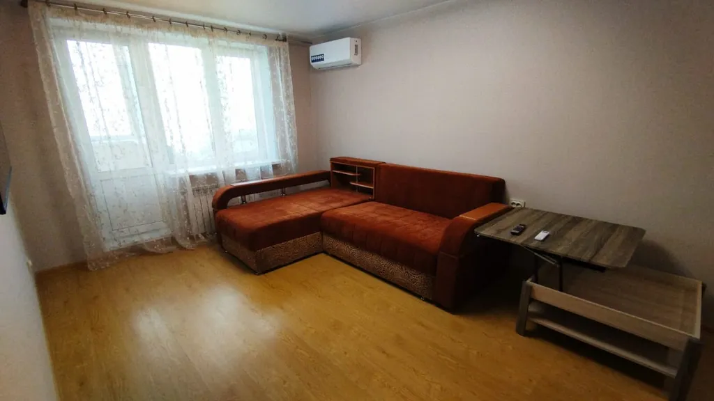 Светлая и уютная двухкомнатная квартира после ремонта с видом на море