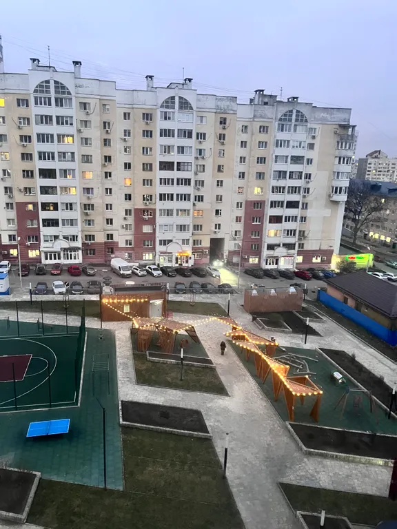 Студия располагается рядом с жд вокзалом.