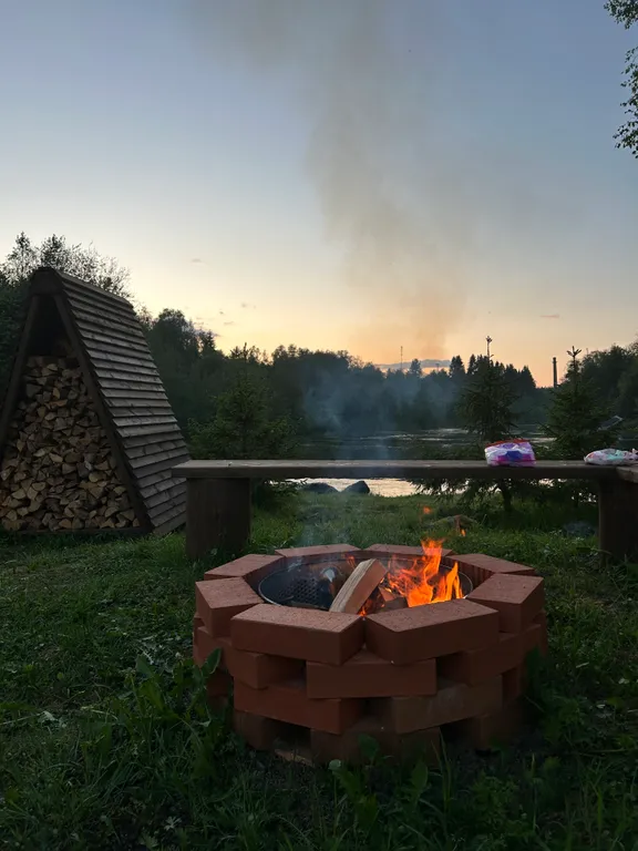 Коттедж на берегу реки